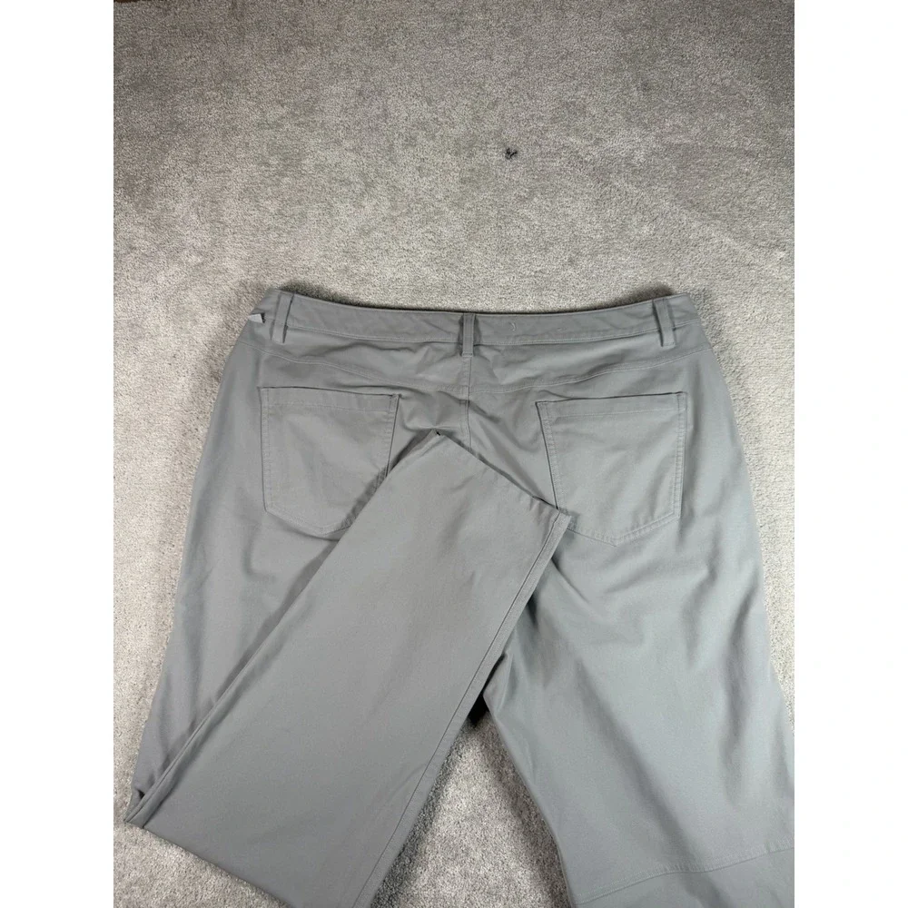 Lululemon Men's ABC Light Ice Gray Pants Classic 5 Pockets Size 40x32 Lm5adfs